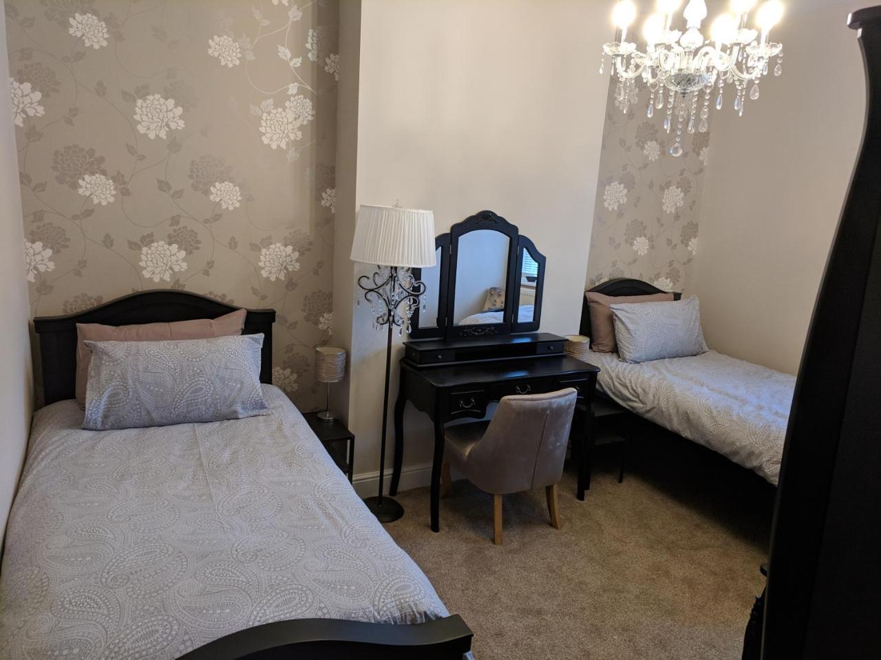 Lion House Bed & Breakfast With Restaurant Combe Martin Eksteriør bilde